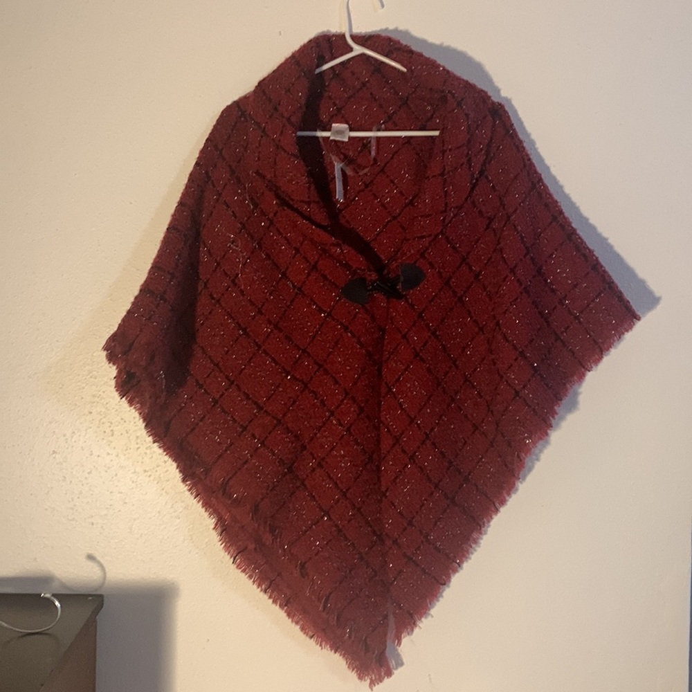 Ro Red/Black Window Pane Toggie Shawl One Size Fits all - New with Tags